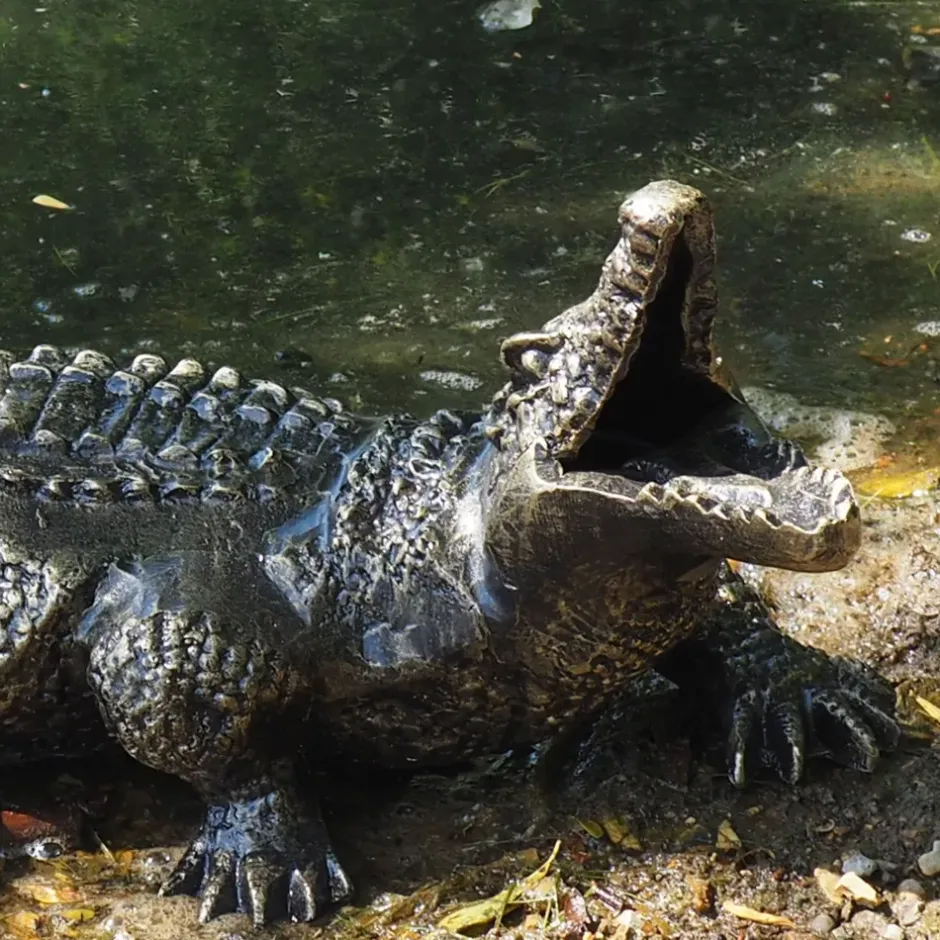 Statues & Sculptures Reptiles^Baby Crocodile Bronze Metal Garden Ornament