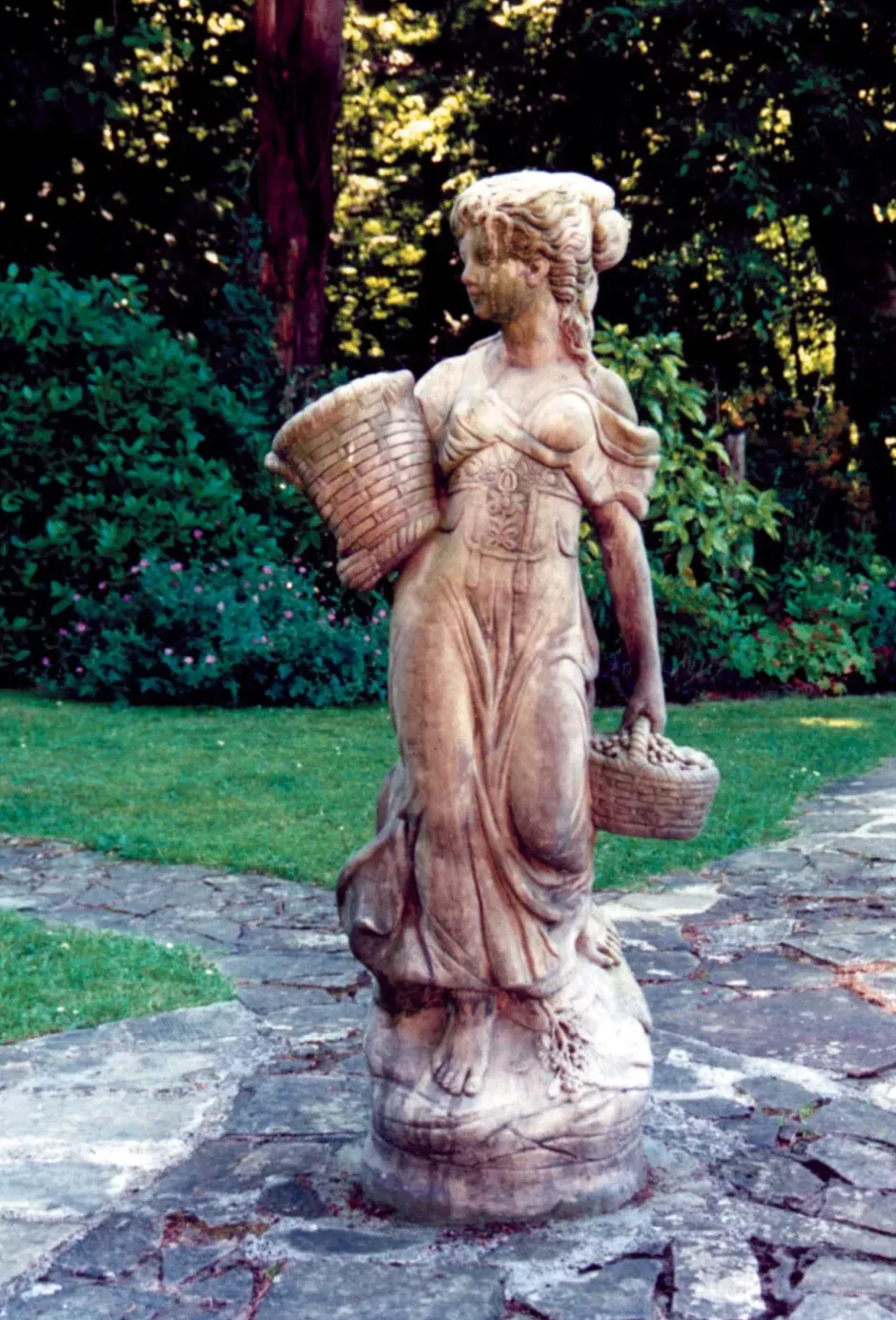 Statues & Sculptures Children^Country Girl 140cm Stone Garden Statue