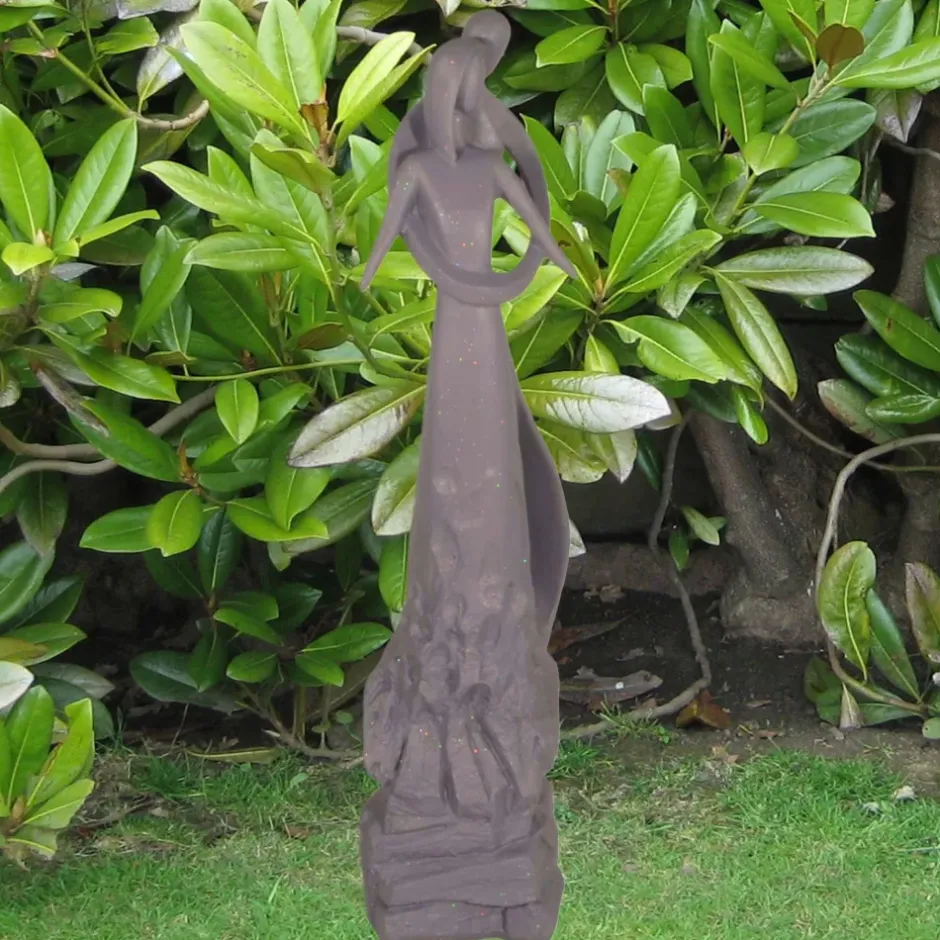 Statues & Sculptures Modern^Embracing Lovers 81cm Modern Poly Resin Garden Statue