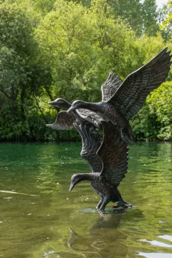 Statues & Sculptures Ducks^Flying Ducks 82cm Bronze Metal Garden Statue