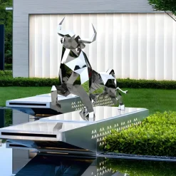 Statues & Sculptures Farm|Contemporary^Grand Bull 120cm Geometric Metal Garden Sculpture