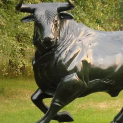 Statues & Sculptures Farm^Raging Bull Life-Size Bronze Metal Garden Statue