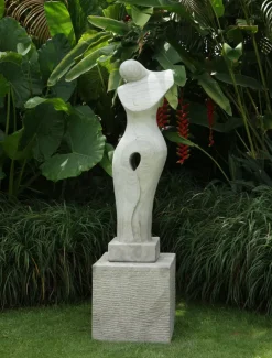 Statues & Sculptures Contemporary^Timeless Contemporary Stone Garden Sculpture